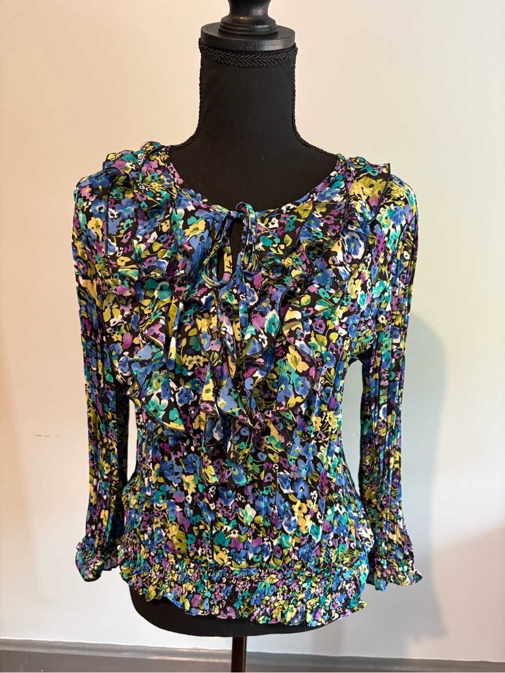 Allison Taylor Multicolor Floral Ruffle Tie-Neck Blouse size M